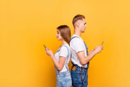 Rencontres entre adolescents à l'ère de la technologie