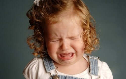 Pourquoi mon enfant me rejette lorsque nous nous retrouvons?