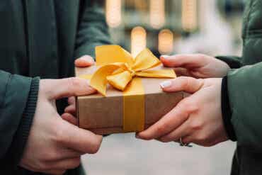 Cadeaux solidaires pour surprendre vos proches