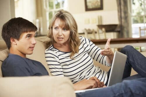 Clés pour vivre avec un fils adolescent.