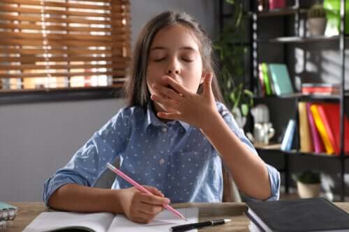 Voici comment l'asthénie automnale affecte les enfants