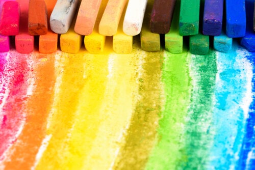 L'influence des couleurs sur le comportement et les émotions des enfants