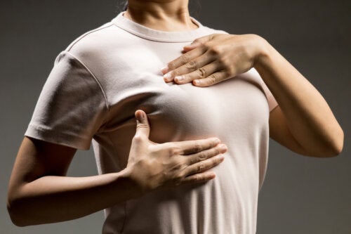 Grosseurs au sein pendant l'allaitement: causes possibles et solutions