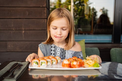 Les enfants peuvent-ils manger des sushis ?