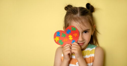 7 clés pour rendre un enfant autiste heureux