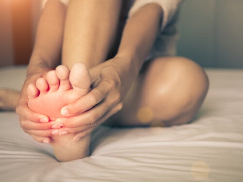 12 conseils pour prévenir les crampes aux pieds et aux jambes pendant la grossesse