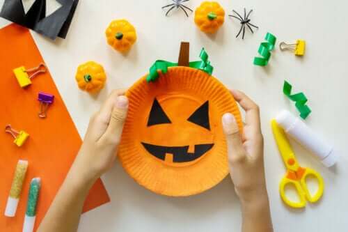 Bricolages avec des assiettes en plastique ou en carton