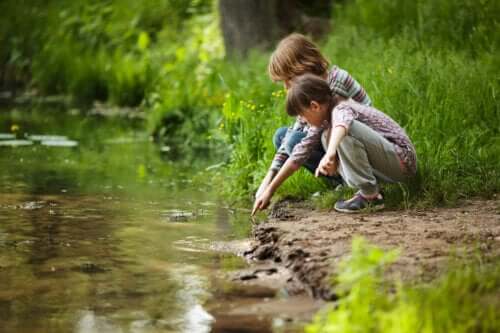 Ce que les enfants apprennent lorsqu'ils sont dans la nature