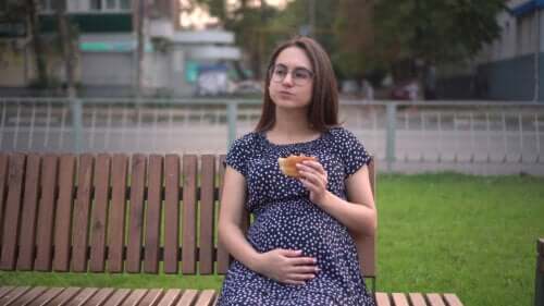 Peut-on manger de la mortadelle quand on est enceinte ?