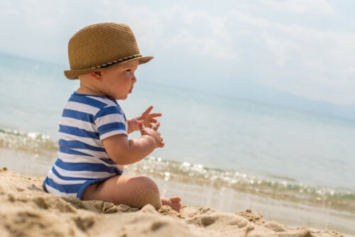 Vêtements d’été pour bébé : 5 conseils et recommandations