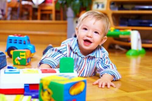 Les jeux dont un bébé de 1 an a besoin
