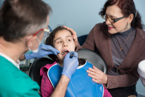 5 erreurs parentales courantes qui peuvent entraîner des caries chez leurs enfants