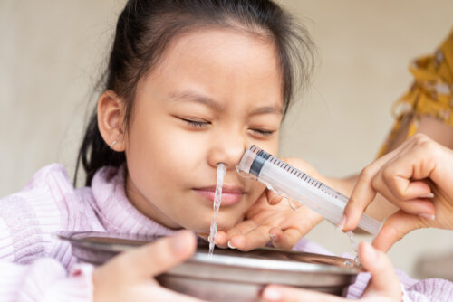 Lavages nasaux chez les enfants: ce qu'il faut savoir