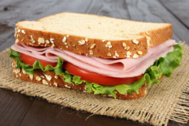 Peut-on manger du jambon quand on est enceinte ?