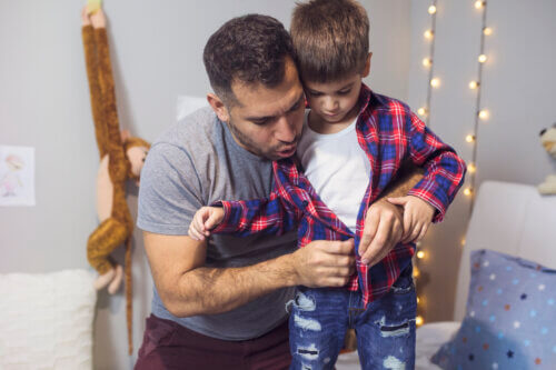 L'erreur d'aider les enfants quand ils n'en ont pas besoin