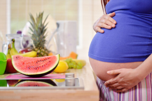 Peut-on manger de la pastèque pendant la grossesse?