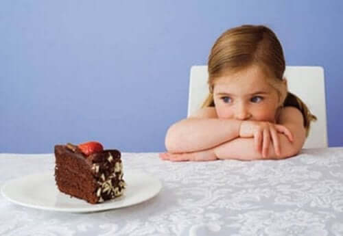 Alternatives plus saines pour remplacer le sucre avec les enfants