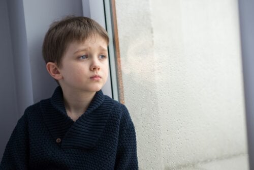 Enfants qui se sentent seuls : comment agir ?