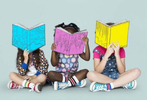 Les filles lisent des livres parce qu'elles apprécient l'importance de la compréhension en lecture.