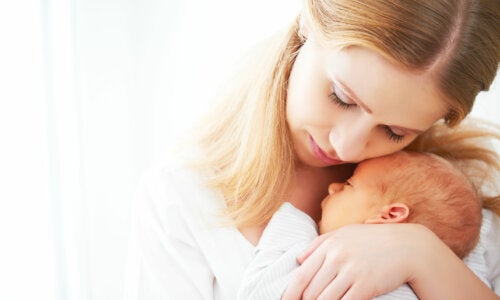 La culpabilité chez les mères : comment se libérer de ce fardeau?