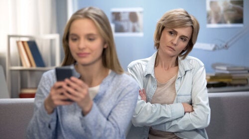4 comportements des adolescents qui peuvent causer des conflits avec les parents