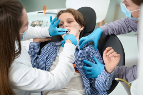 Les extractions dentaires font-elles mal chez les enfants ?