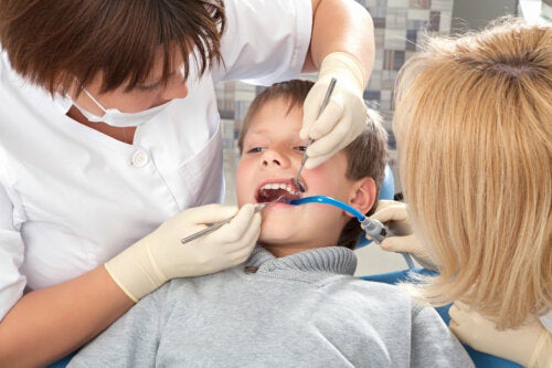 Plaque dentaire et tartre chez les enfants