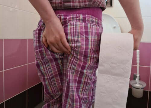 Hémorroïdes chez les enfants: symptômes, causes et traitement