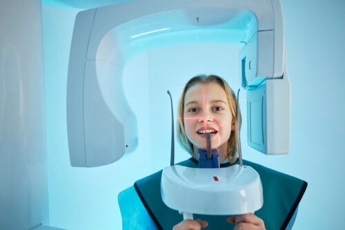 Radiographies dentaires chez les enfants : quand sont-elles nécessaires ?