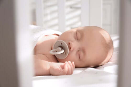 Bains de soleil pour bébés : tout ce qu'il faut savoir