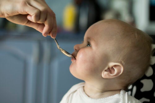 Vitamine D et coliques chez le bébé : comment sont-elles liées ?