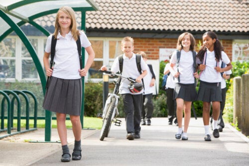 Est-il bon pour les enfants d'aller à l'école à pied ?