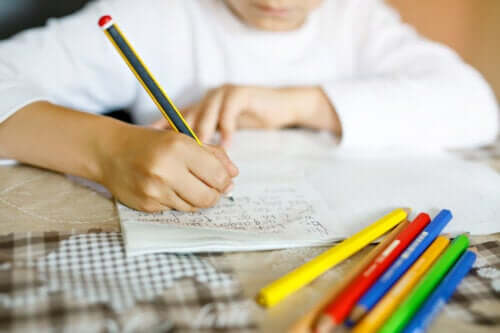 Combien de temps vos enfants doivent-ils passer à étudier ?
