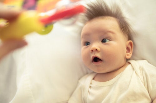 La stimulation auditive chez les bébés