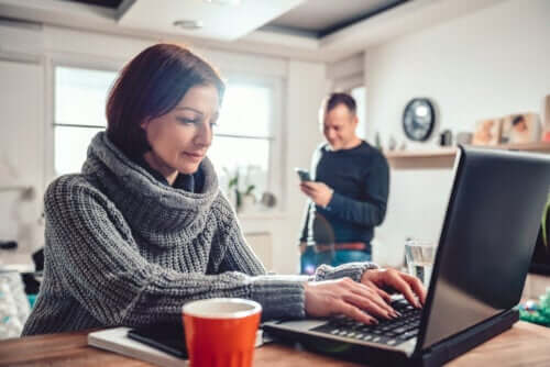 Combiner vie en couple et télétravail