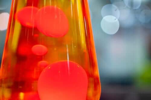Comment fabriquer une lampe à lave avec vos enfants ?