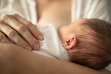 Bienfaits de l'allaitement dans la bouche de bébé