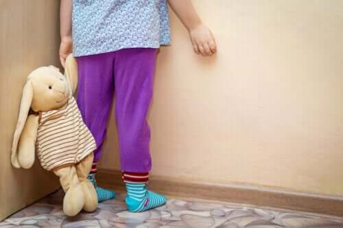 Pourquoi ne pas utiliser la technique du coin de réflexion avec les enfants