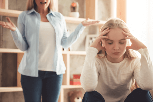 Évitez d'être une mère qui veut tout contrôler pour le bien de vos enfants