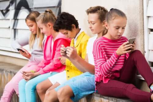 Pourquoi limiter l'utilisation du téléphone et de WhatsApp?