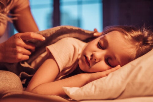 Somniloquie infantile : quand votre enfant parle dans son sommeil