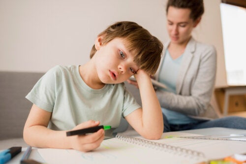 Comment savoir si mon enfant souffre de TDAH ou s'il est simplement distrait ?