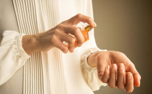 Lilial et infertilité : la substance utilisée en cosmétique