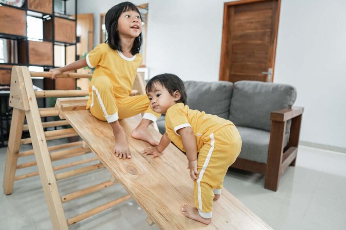 Quels sont les avantages du Triangle Pikler pour votre bébé ?