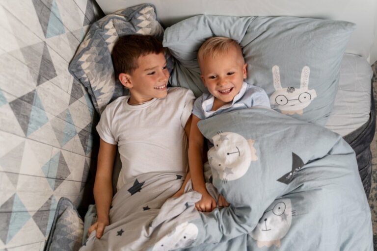 Comment choisir le pyjama adapté à votre enfant et prendre soin de son sommeil ?
